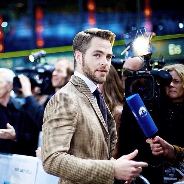 Chris Pine Net Worth Revealed – How Rich Is He?